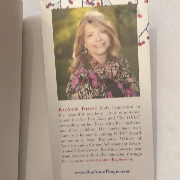 Season of Wonder by RaeAnne Thayne Paperback Book - Picture 8 of 15